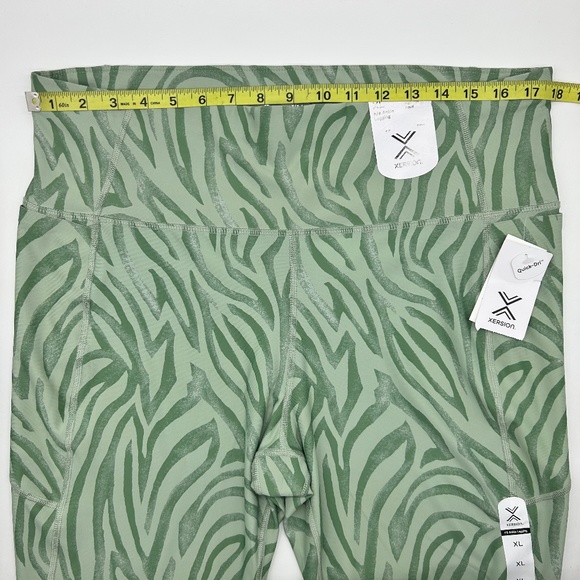 Xersion Light Green Zebra Train Women's High Rise Quick Dry 7/8 Ankle Leggings - Picture 8 of 9